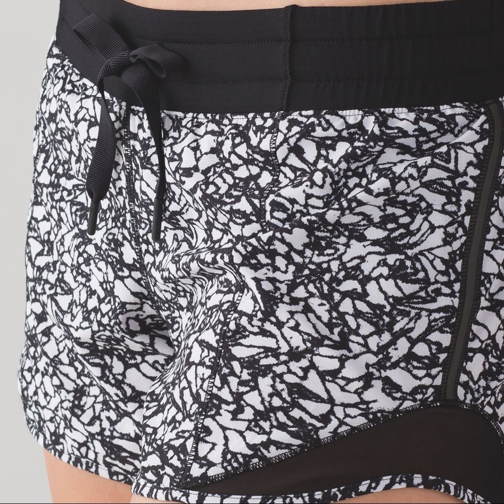 Lululemon hotty hot shorts